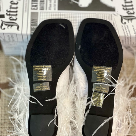 Authentic Jeffrey Campbell Boca Flat Sandals - Picture 11 of 13